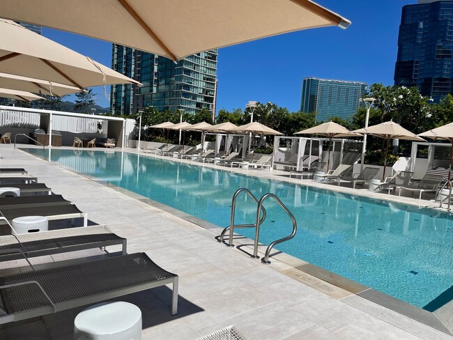 Building Photo - Brand NEW! Koula Studio