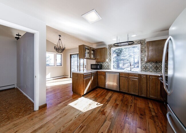 Building Photo - Palmer Park 3 bedroom