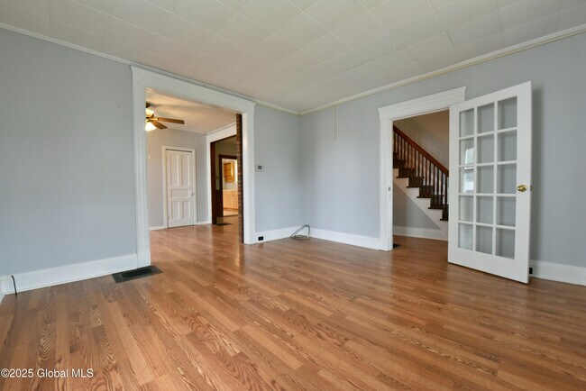 Building Photo - 113 N 3rd Ave