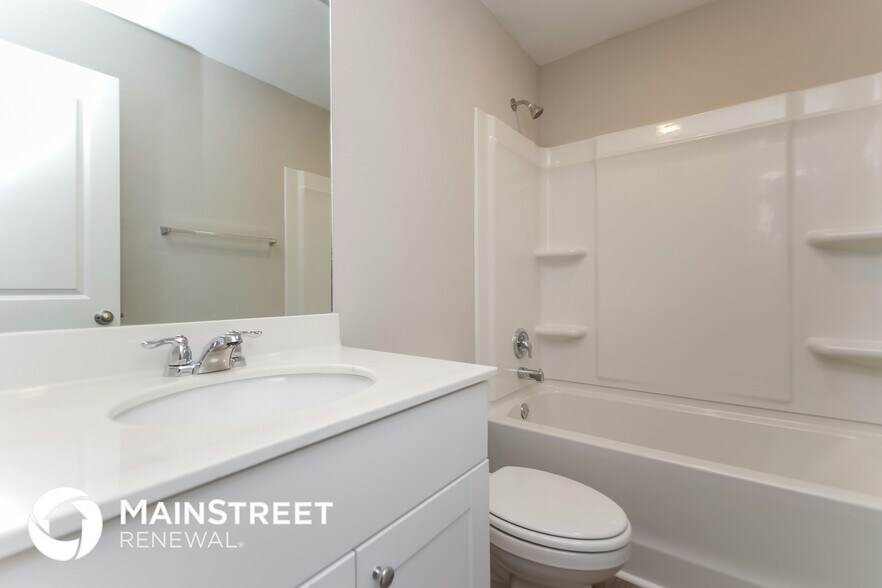 Building Photo - 318 Augusta Woods Dr