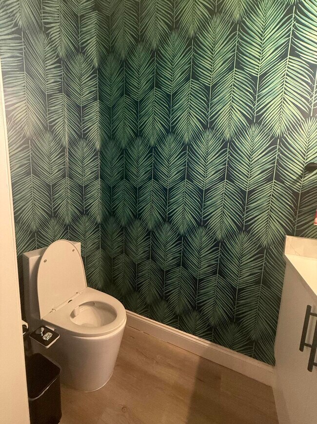 Building Photo - 6848 Brook Hollow Rd