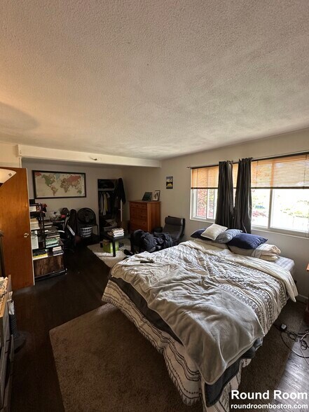 Building Photo - 19 Kippy Dr