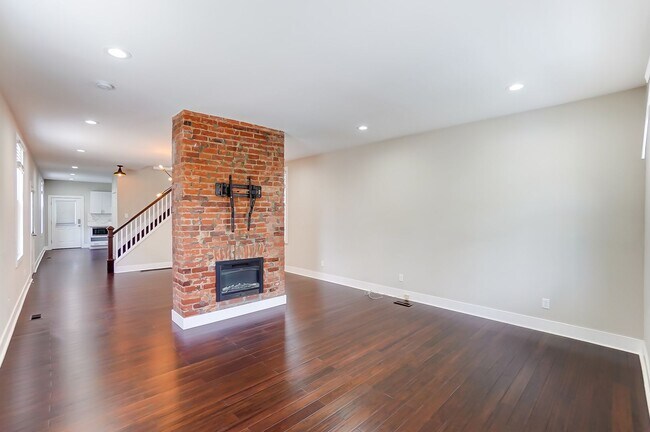 Building Photo - 5107 Marion Ave