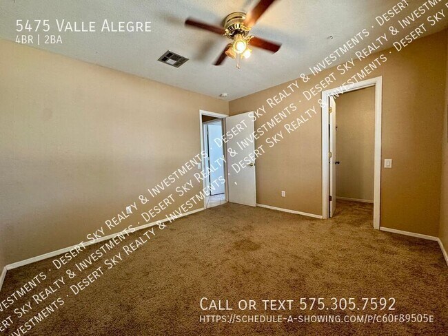 Building Photo - 5475 Valle Alegre