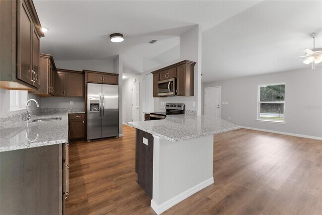 Building Photo - 9461 N Sandree Dr