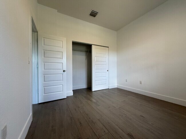 Building Photo - 329 Bella Sol Way