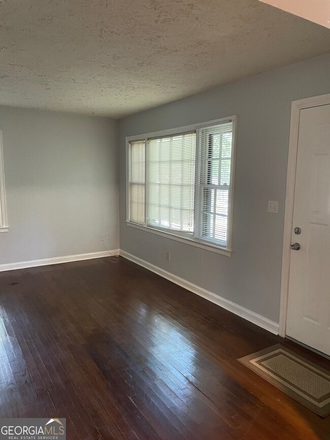 Building Photo - 1687 Beacon Hill Blvd NE