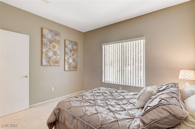 Building Photo - 10713 Grand Cypress Ave