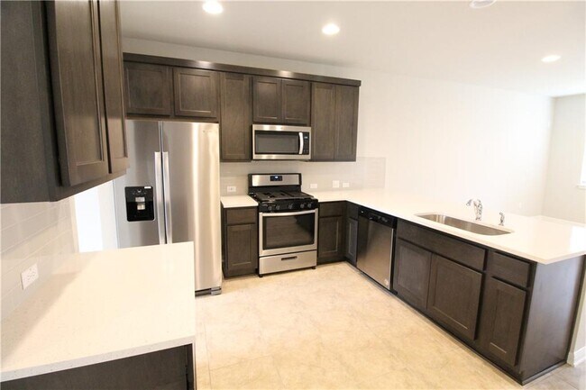 Building Photo - 2028 Arendale Dr