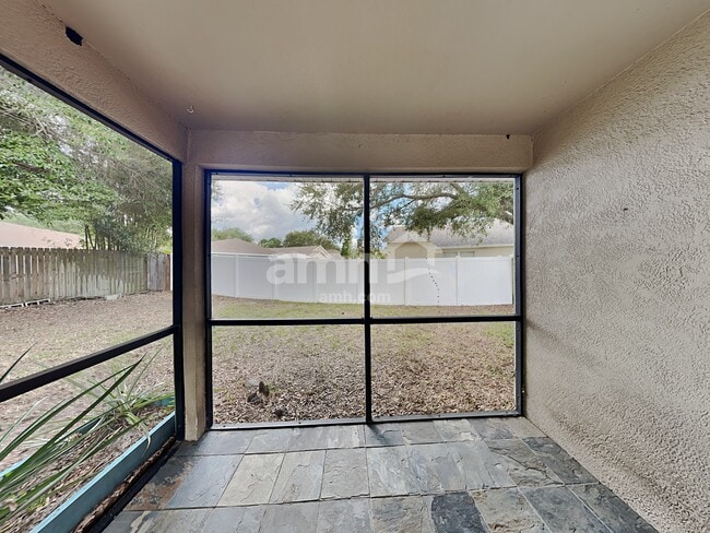 Building Photo - 6911 Exeter Park Pl