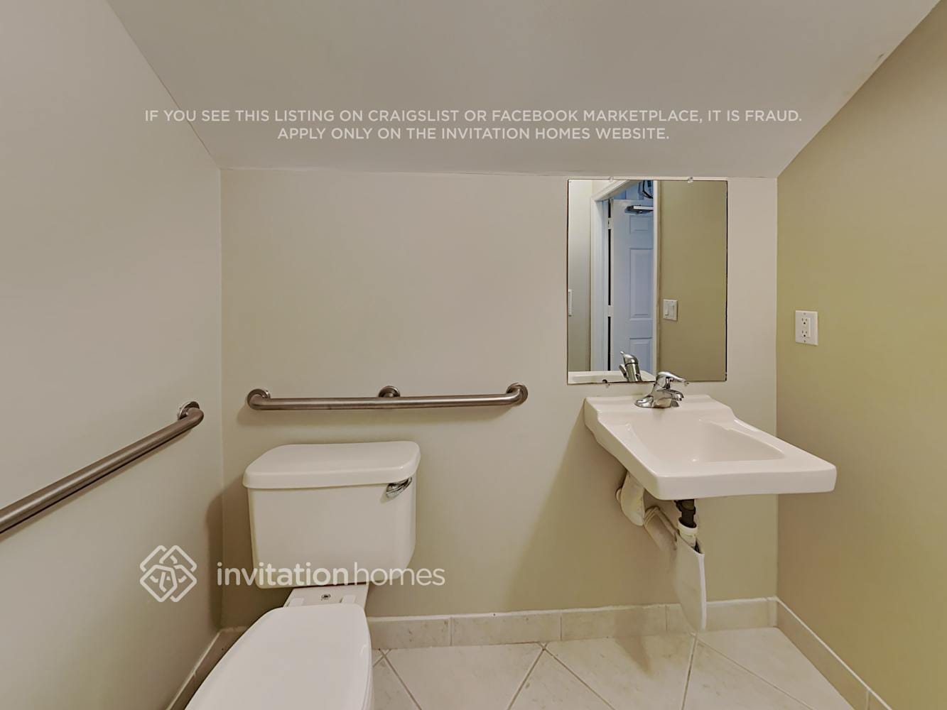 Building Photo - 1529 Cades Bay Ave