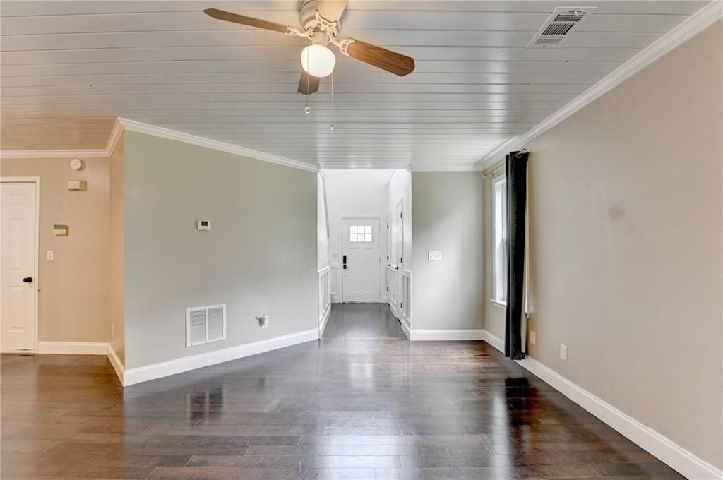 Building Photo - 725 Manor Glen Dr NW