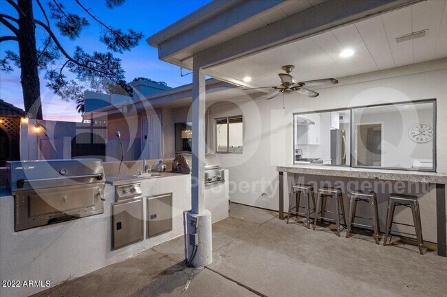 Building Photo - 6149 E Delcoa Ave