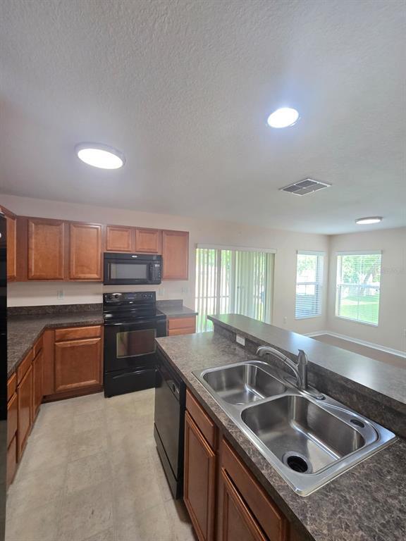 Building Photo - 4615 Limerick Dr