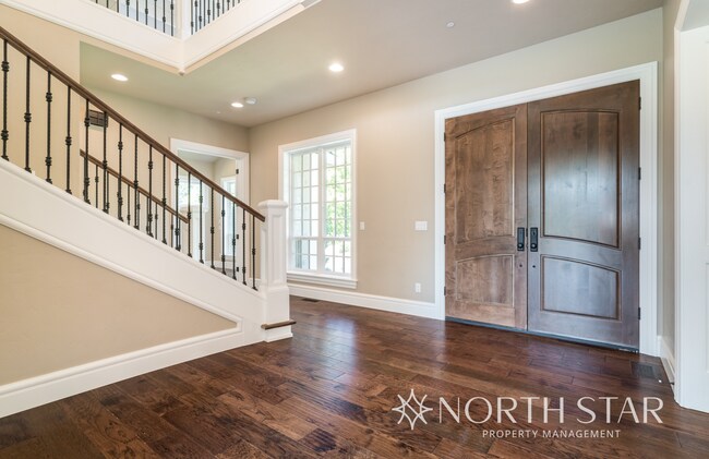 Building Photo - Executive Custom Home with River View on Acreage in West Linn