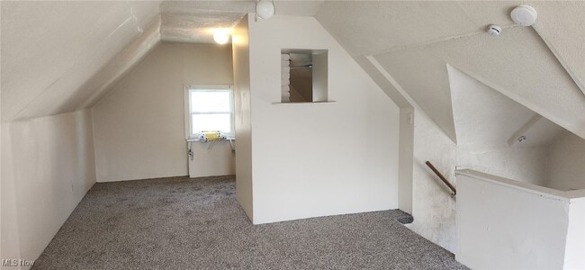 Building Photo - 48 Eleanor Ave