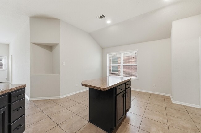 Building Photo - 5211 Cayenne Ln