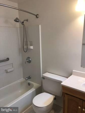 Building Photo - 488 Norvelle Ct