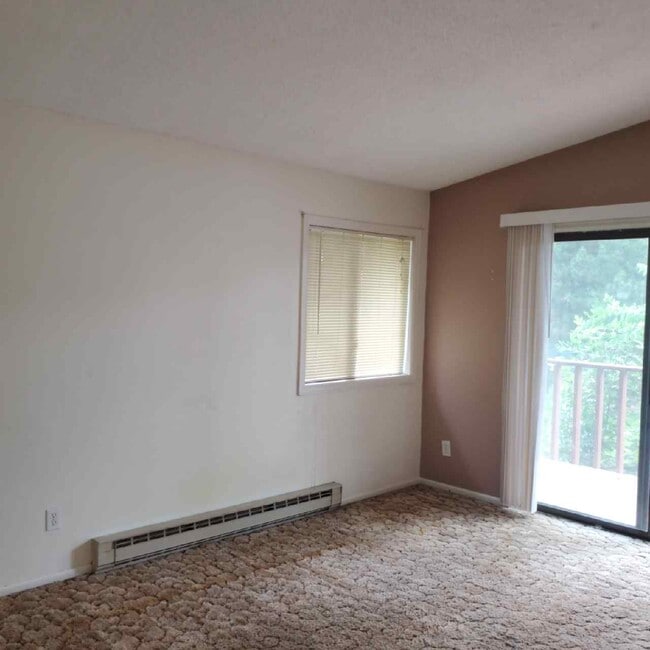 Building Photo - 1319 Glen Haven Dr