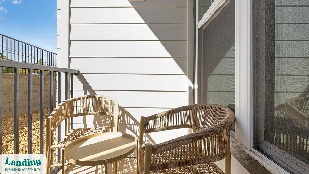 Building Photo - 1270 Hillcrest Dr