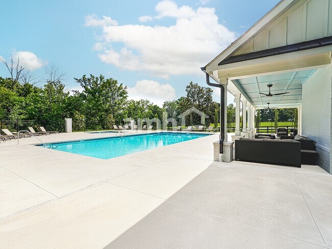 Building Photo - 238 Marin Dr