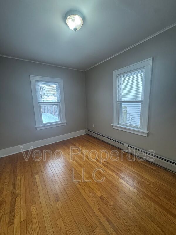 Building Photo - 1401 Belmont Ave