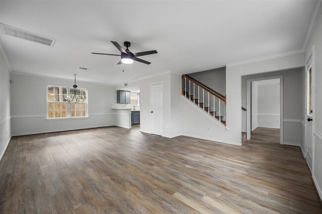 Building Photo - 3718 Treasure Island Dr