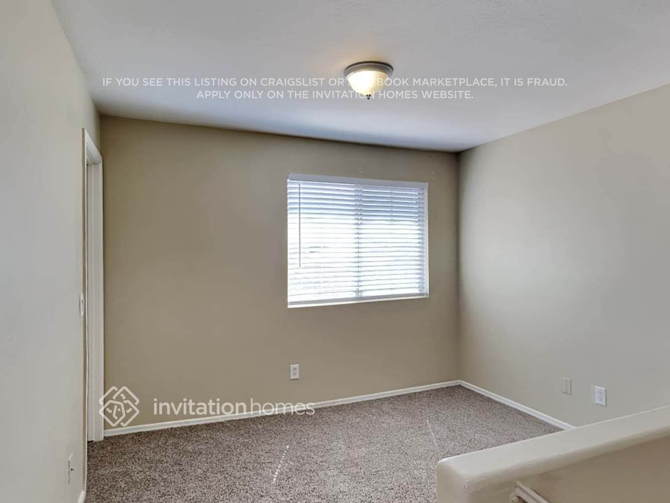 Building Photo - 12112 W Dahlia Dr