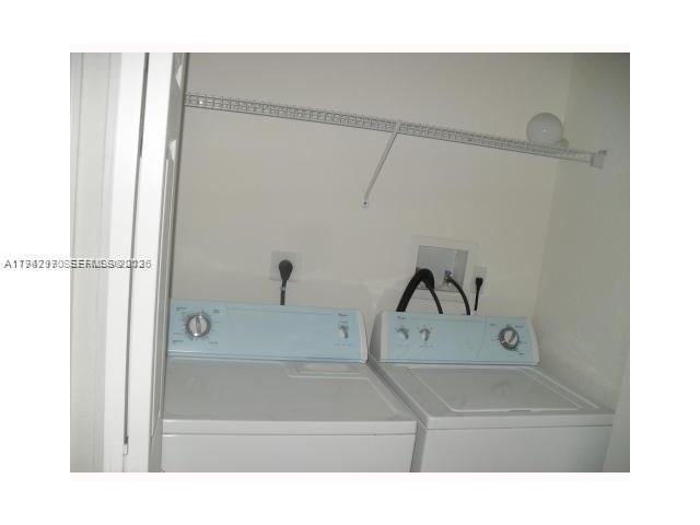 Building Photo - 10740 NW 83rd St