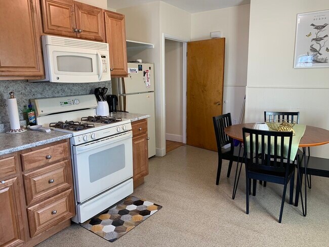 Building Photo - 7 Mt Vernon St