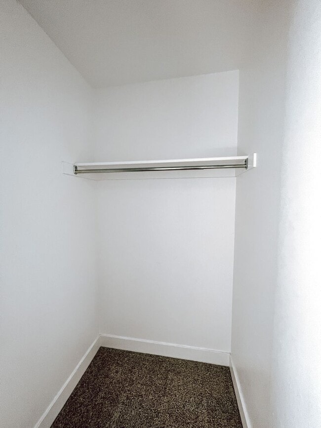 Building Photo - Stylish Corner Townhome