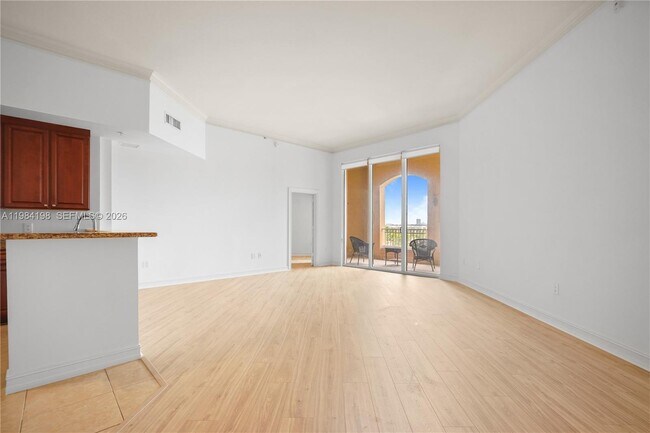 Building Photo - 3001 NE 185th St