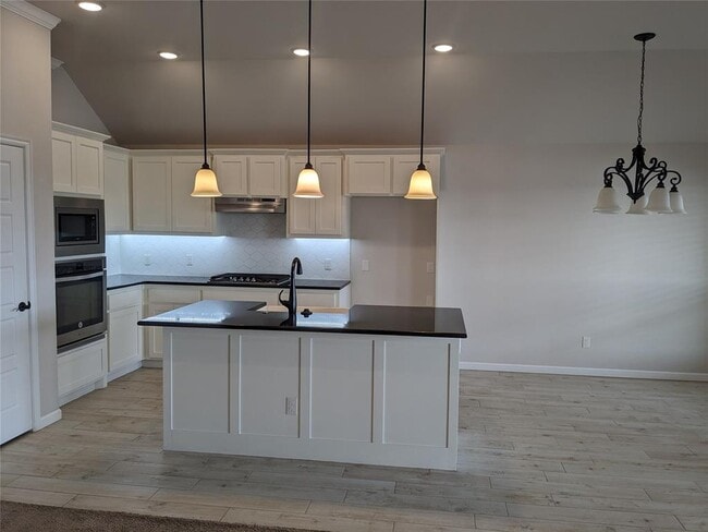 Building Photo - 3808 Manderly Pl