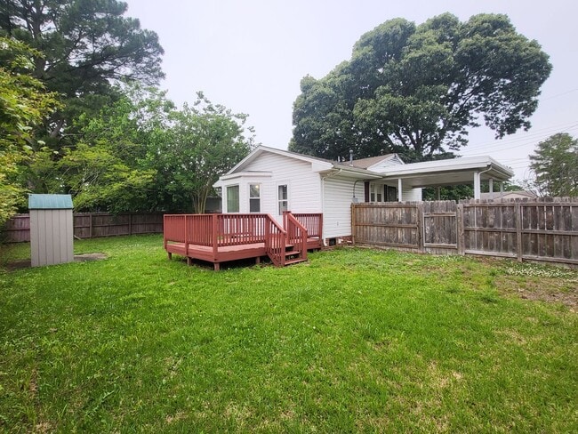 Building Photo - AZALEA ACRES