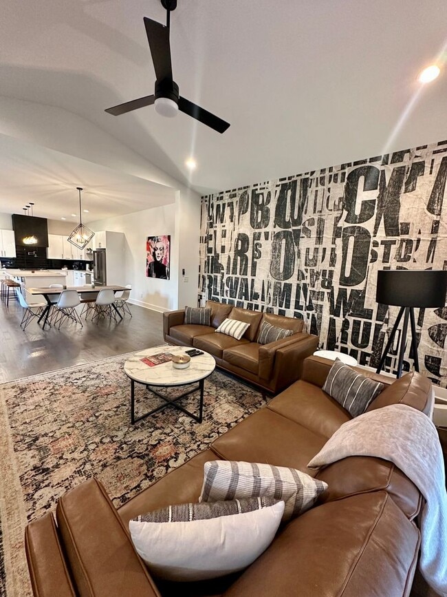 Building Photo - 4638 Kentucky Ave