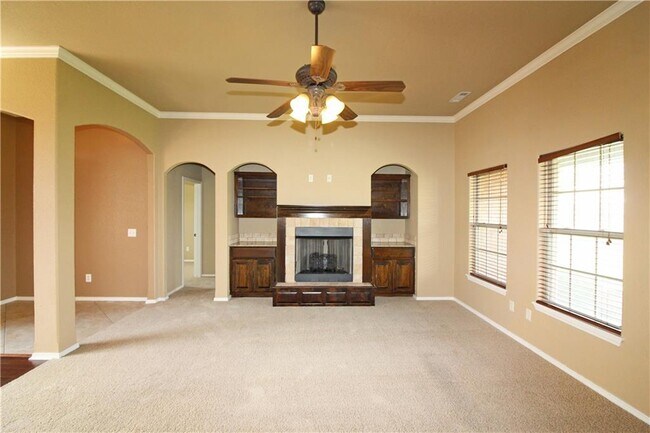 Building Photo - 3001 SW Woodruff St