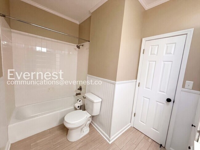 Building Photo - 1200 Berwick Rd