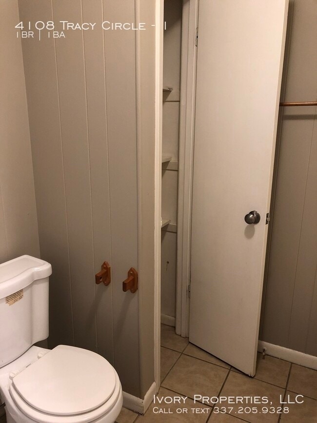 Building Photo - 4108 Tracy Circle Apt. 1