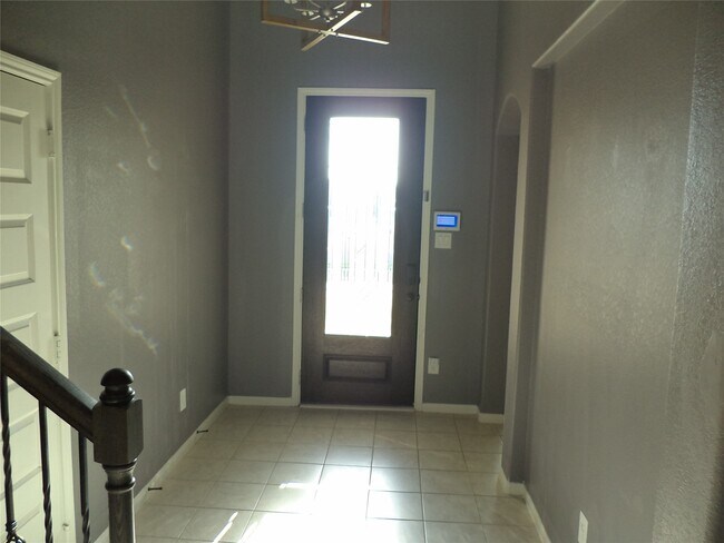 Building Photo - 18669 Blue Spruce Ln