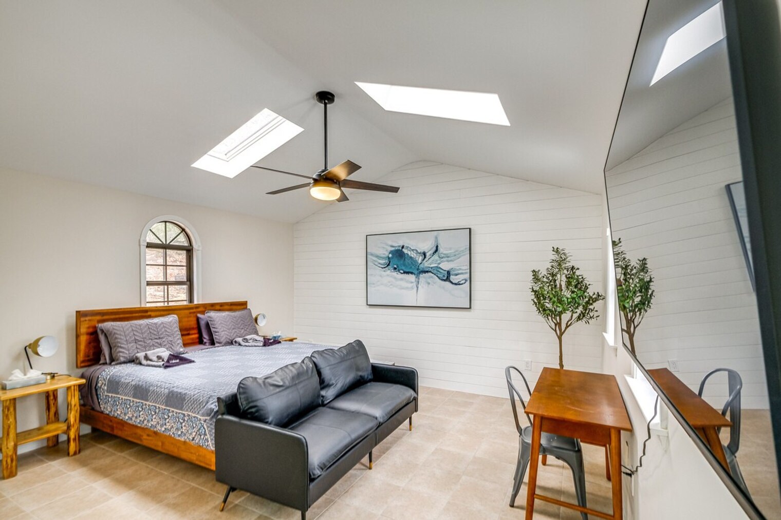 Building Photo - 5123 Boulder Dr