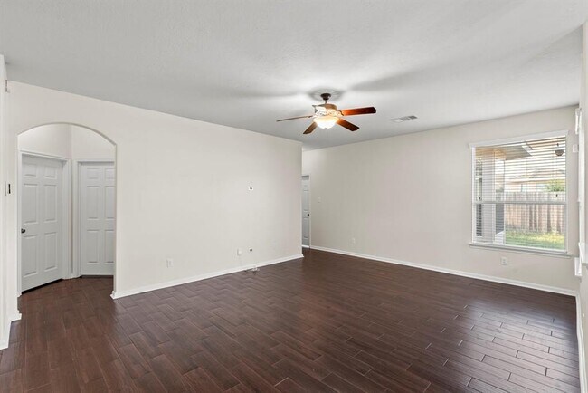 Building Photo - 16710 Jelly Park Stone Dr