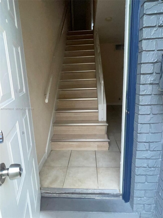 Building Photo - 4730 NW 9th Dr