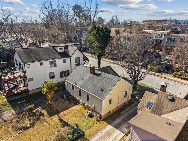 Building Photo - 1219 State St NW