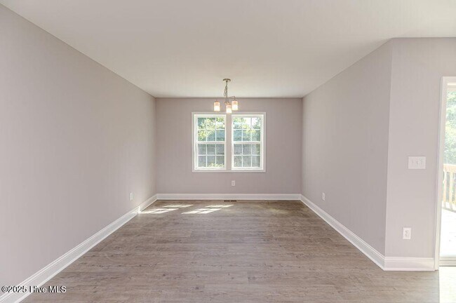 Building Photo - 925 W Massachusetts Ave