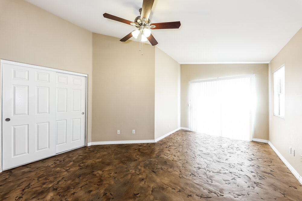 Building Photo - 1327 E Muriel Dr