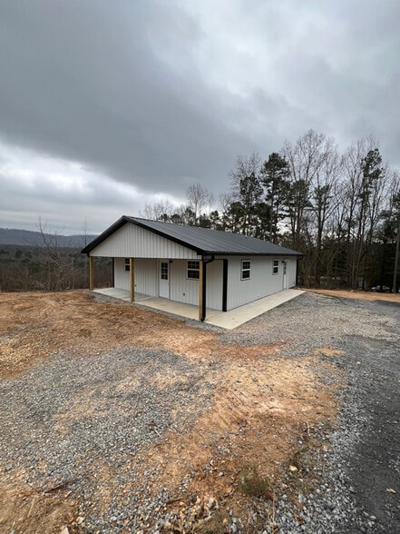 Building Photo - 456 N Ridge Estates