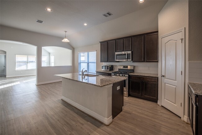 Building Photo - 3427 Avary River Ln
