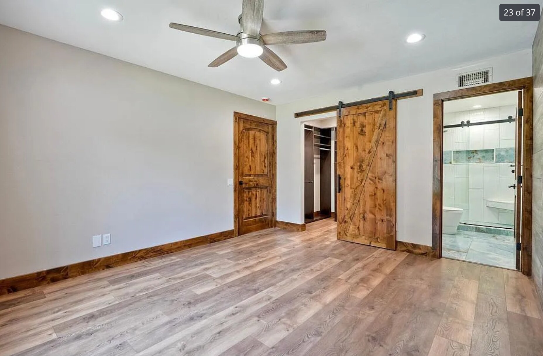 Bedroom 1 with walk in closet and full bath - 14787 Caminito Orense Oeste