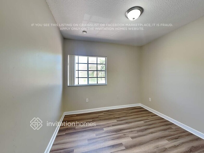 Building Photo - 13524 SW 124th Avenue Rd
