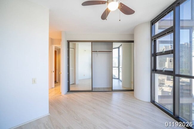 Building Photo - $2,250 / 1br - 611ft2 - Well maintained 1BR/1BA/1PKG condo unit in Hale Kaheka (Ala Moana) (Honol...